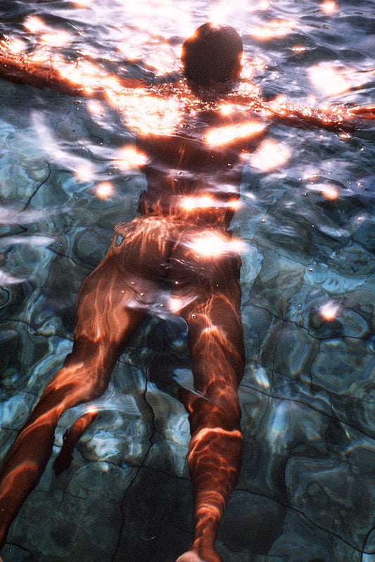 The Daily Analog: Spain — Light, Intimacy, and the Beauty of Ordinary Moments