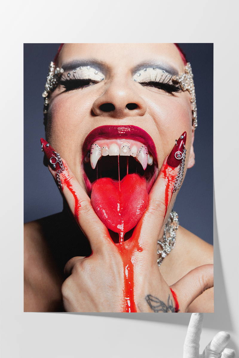 Amber Vineyard X Studio Rik Versteeg x ICONIQA "1"